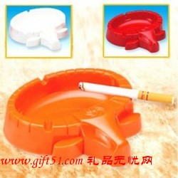 时尚牛头烟灰缸