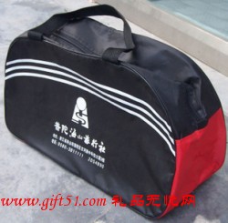 红黑广告旅行包
