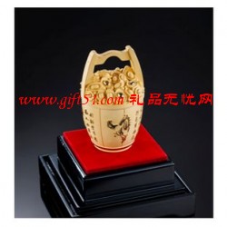 最新款绒沙金马年一捅金节日礼品